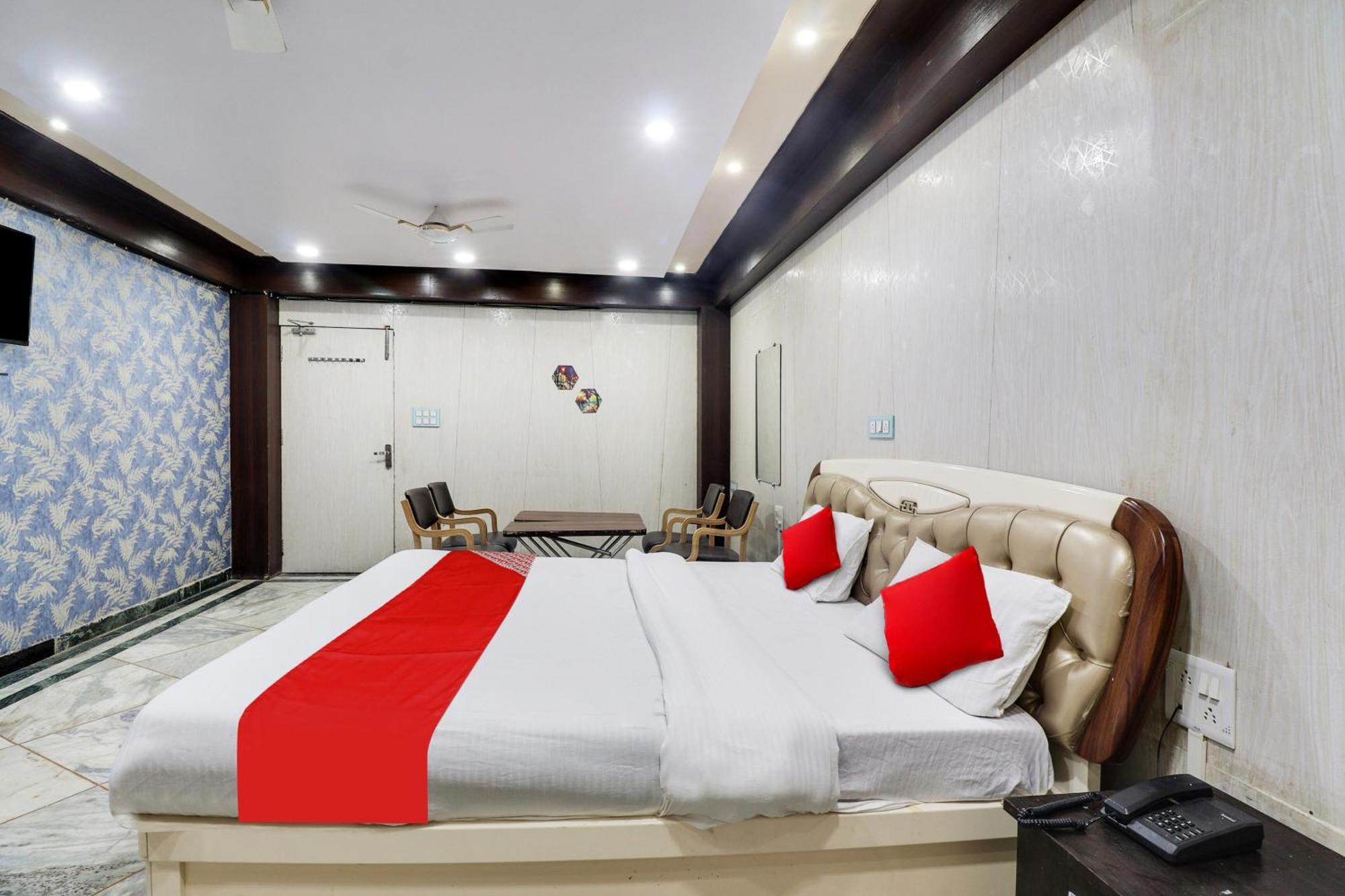 ג'אבלפור Hotel O Swag מראה חיצוני תמונה